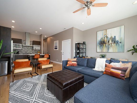 5th image of 1936 W Armitage Ave APT 2W