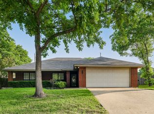 22 Saint Charles Pl, Midlothian, TX 76065