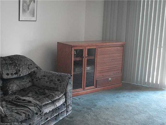 5th image of 1 Candlewood Dr