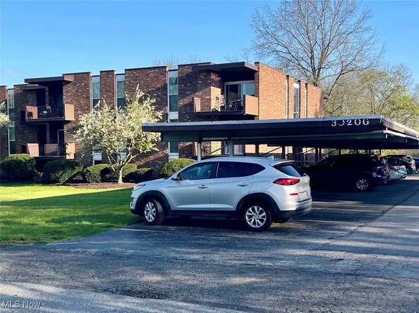 3020 N River Rd NE APT G1, Warren, OH 44483