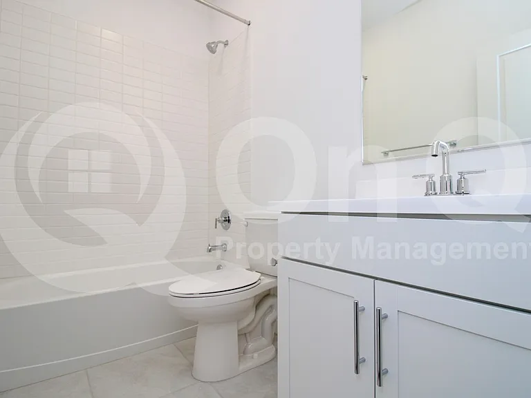 7869 N 80th Ave — Photo 18