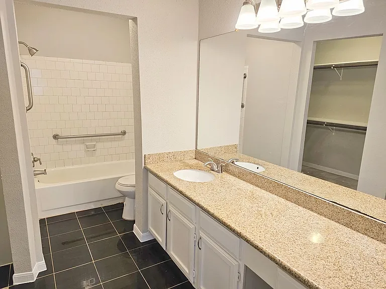 6103 Wolfboro Dr — Photo 10