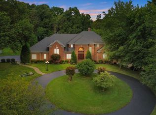 224 Ravenswood Dr, Elizabethtown, KY 42701