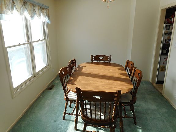 5th image of 218 Freeport Dr