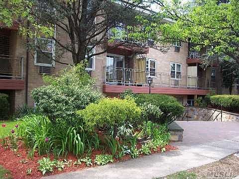 1st image of 157 Hempstead Ave APT B5