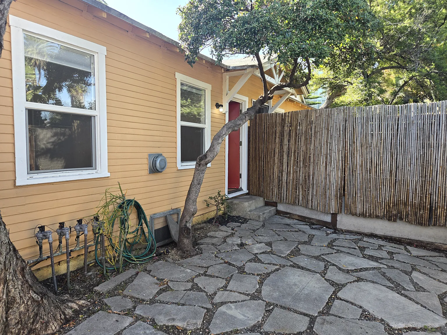 719 5th Ave — Photo 4