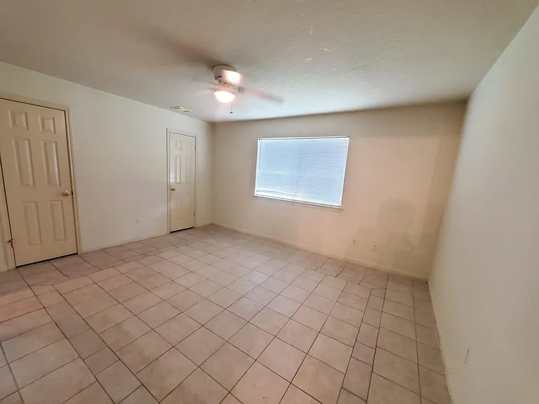 21435 Park Mill Ln — Photo 9