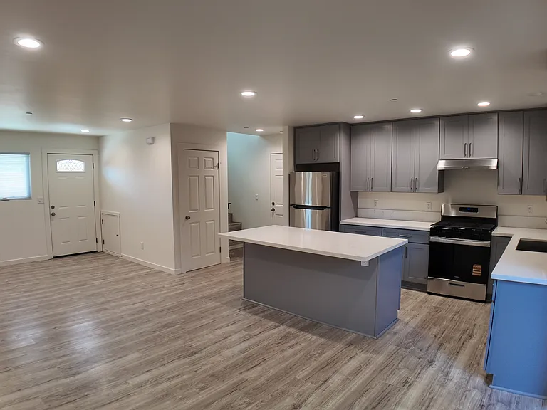 217 S Voluntario St #5 — Photo 1