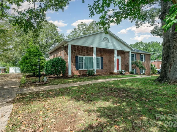 802 Charles Rd, Shelby, NC 28152
