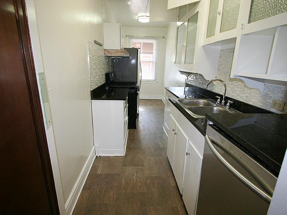 5th image of 1436 E 8th Ave #17