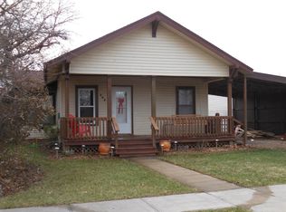 440 S McPherson St, Galva, KS 67443
