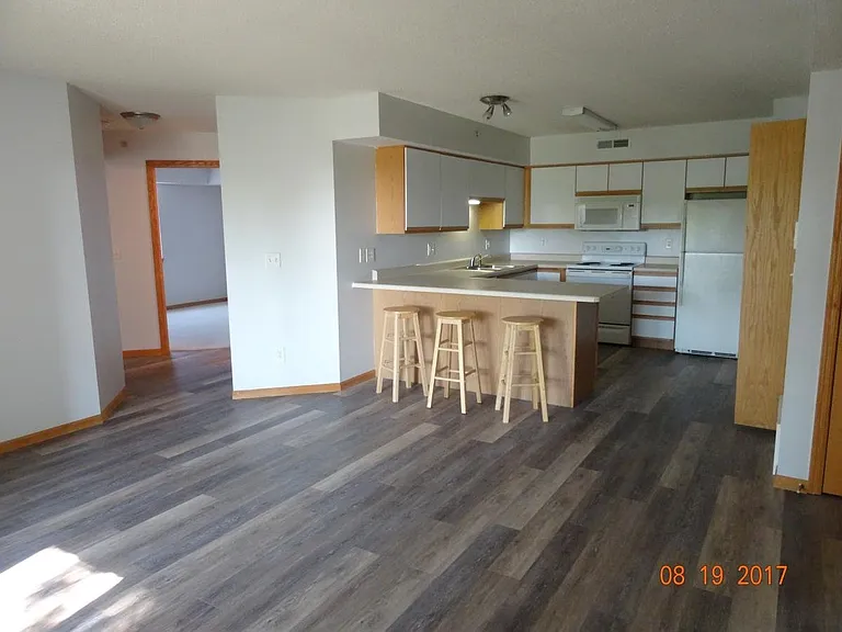 2853-2855 2861 2865 2871 2873 & 2875 Coral Ct — Photo 2
