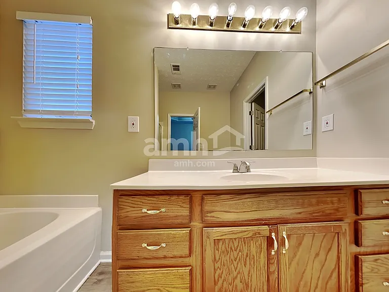 501 Gables Ct — Photo 10
