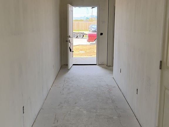 3rd image of 1500 S Mayo