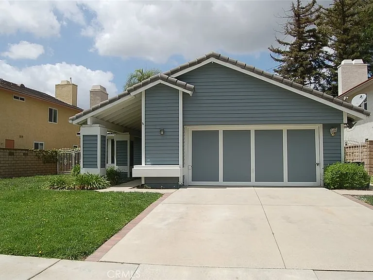 47 Deer Creek Rd — Photo 2