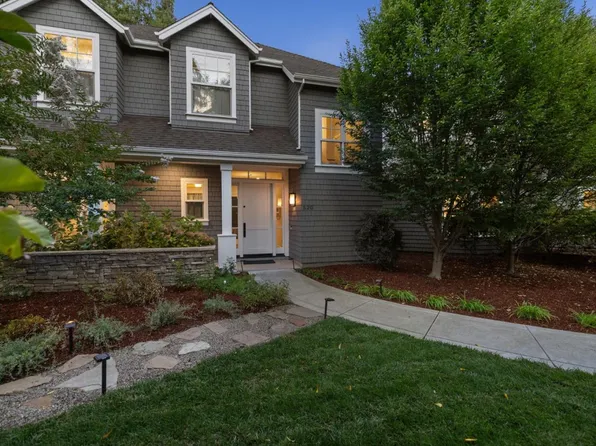 520 Berkeley Ave, Menlo Park, CA 94025