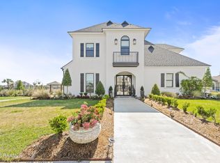 1014 The Lake Dr, Broussard, LA 70518