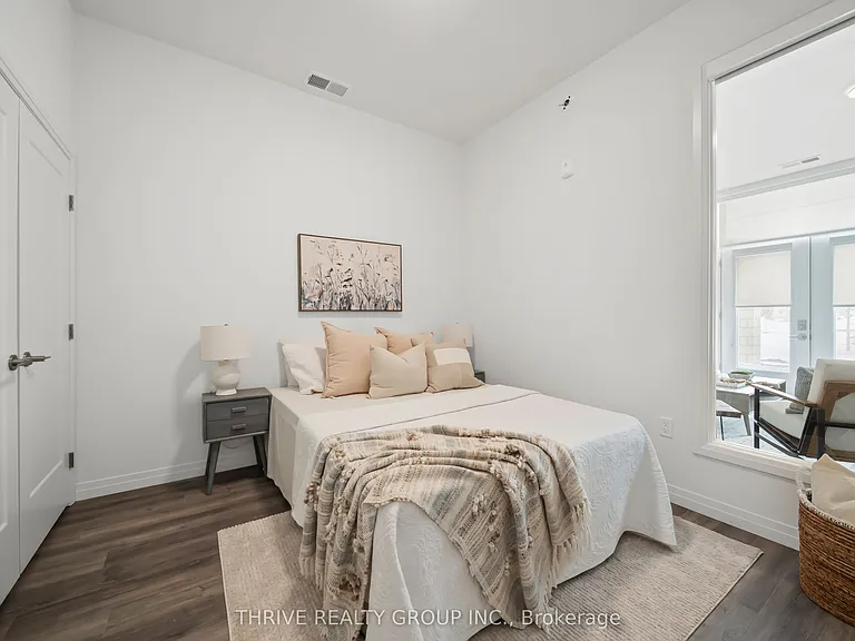 373 Hill St #402 — Photo 15