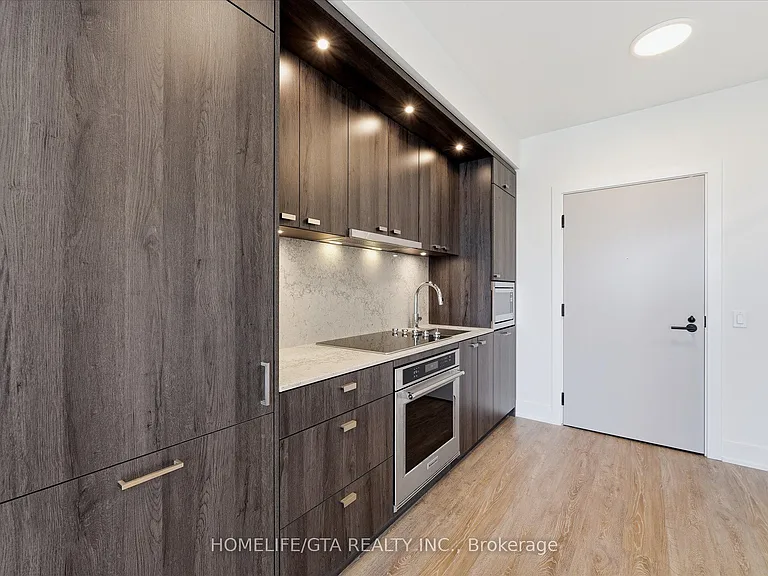 858 Dupont St #802 — Photo 7
