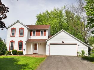 48 Chiswick Dr, Churchville, NY 14428