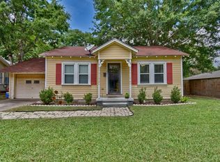 141 E Cedar St, La Grange, TX 78945