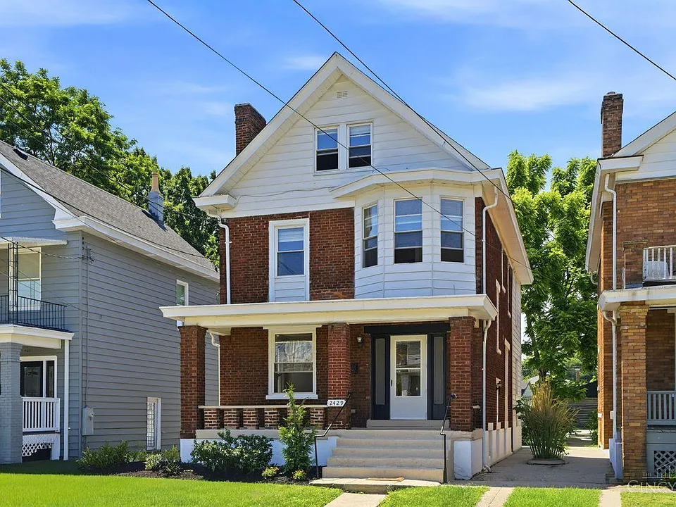 2429 Robertson Ave #2