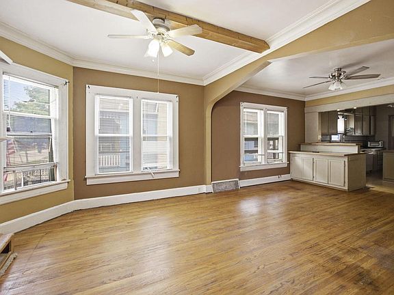 3rd image of 1813 N Wisconsin STREET