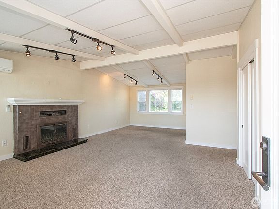5th image of 405 W Bell Street