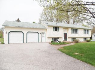 14710 Rapids Rd, Burton, OH 44021