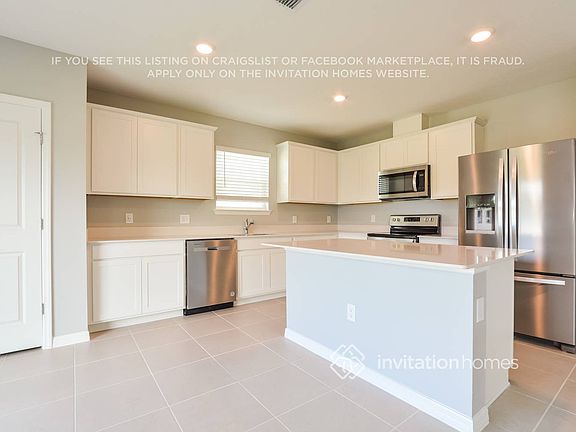 5th image of 421 Waterford Dr