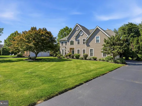 2608 Lloyd Ln, Norristown, PA 19403