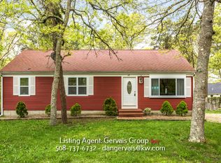 43 Oakview Ter, Hyannis, MA 02601