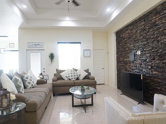 3rd image of 7208 Rain Forest Dr
