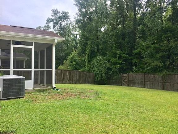 3rd image of 8777 Shadowglen Dr