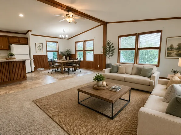 105 20th St NW, Stewartville, MN