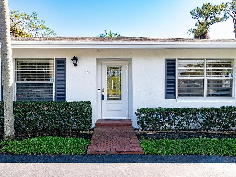 5160 Petal Pl #D — Photo 2