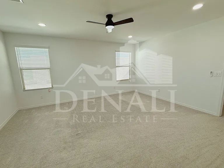 11326 E Unger Ave — Photo 15