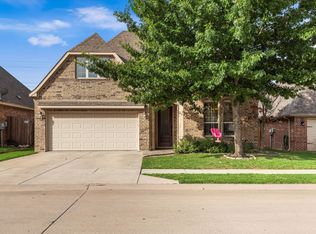312 Spring Run Dr, Decatur, TX 76234
