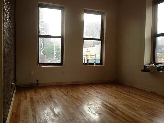 Rented by Premier Metro Realty Corp | media 28