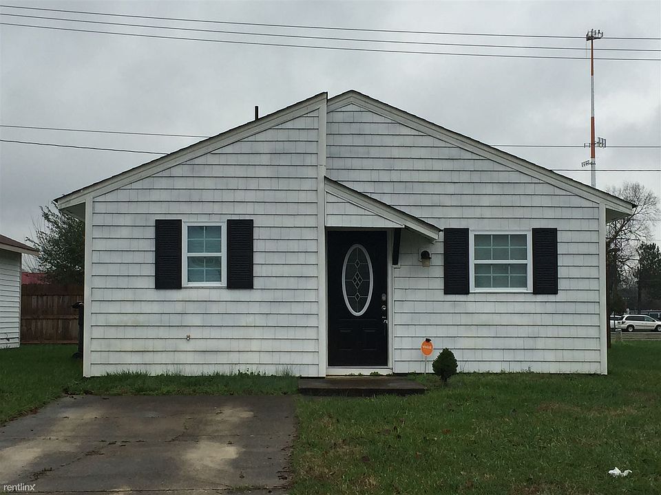 1st image of 3821 Sugar Creek Cir