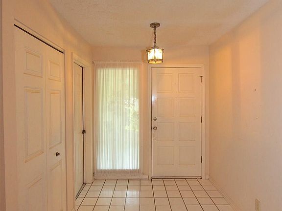 4th image of 101 Driftwood Ct