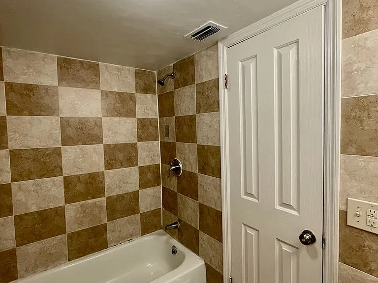 6083 S Village Cir — Photo 19
