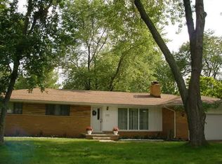 32339 Old Forge Ln, Farmington Hills, MI 48334