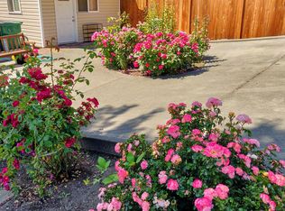 345 NW 90th St #1, Seattle, WA 98117