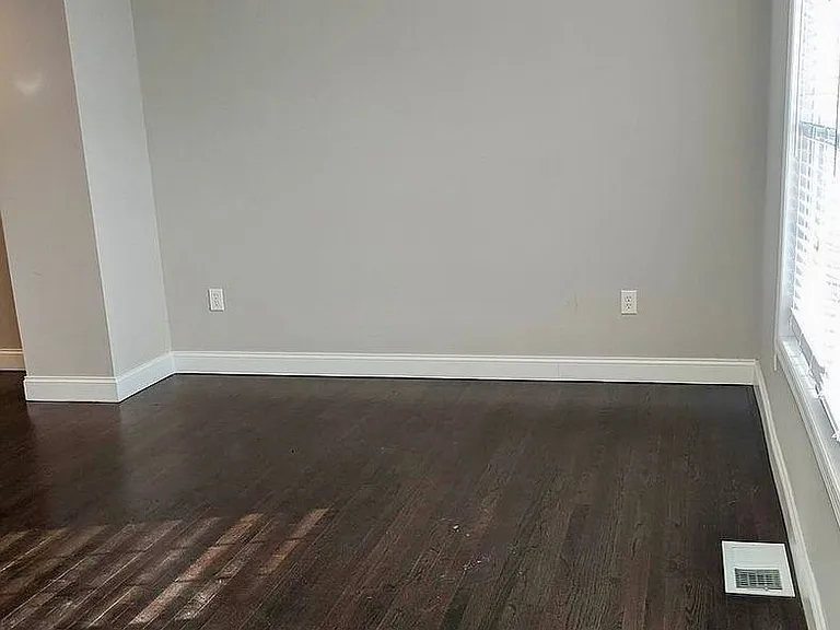 254 Upland Ave — Photo 8