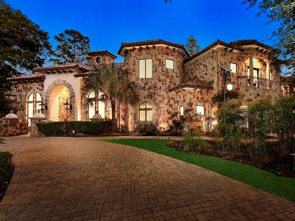 14 Electra Cir, Spring, TX 77382