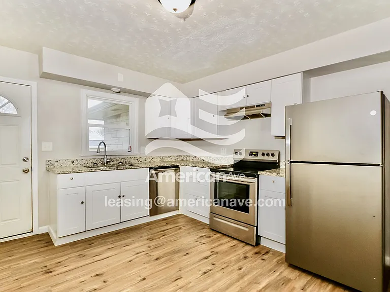 521926_007_wm_-_kitchen_13601826.jpg