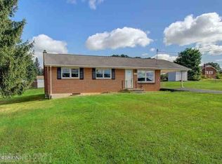 1290 Cedar St, Christiansburg, VA 24073