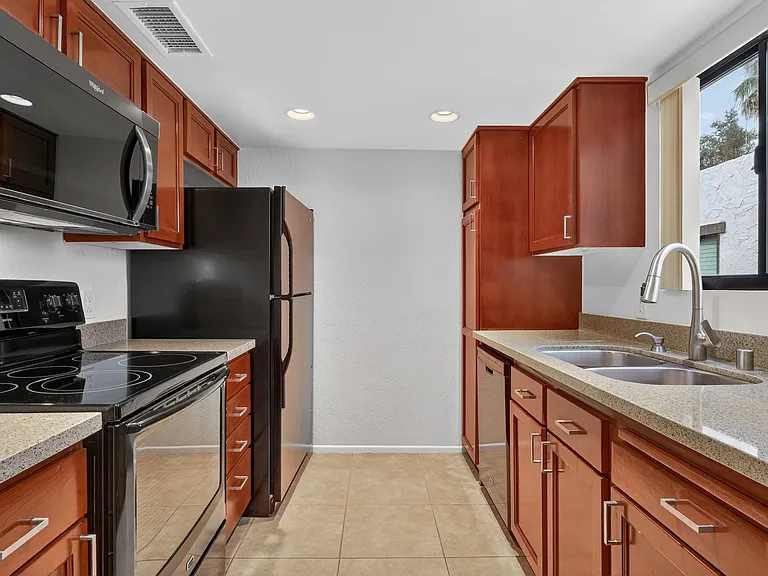 1050 E Ramon Rd #127 — Photo 6