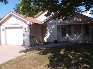 5338 S Mosley St, Wichita, KS 67216